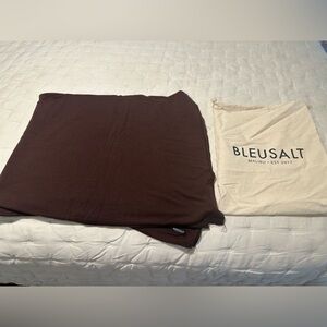 Bleusalt 2 Yard Wrap in Chocolate, very good pre loved condition